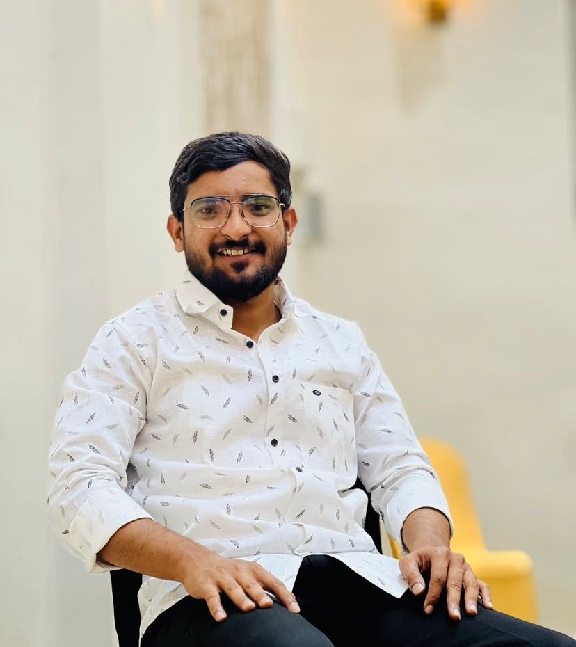 Omkar Chaitanya photo